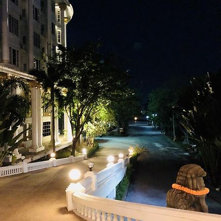 Hermitage Hotel Korat-Sha Nakhonratchasima Exteriér fotografie