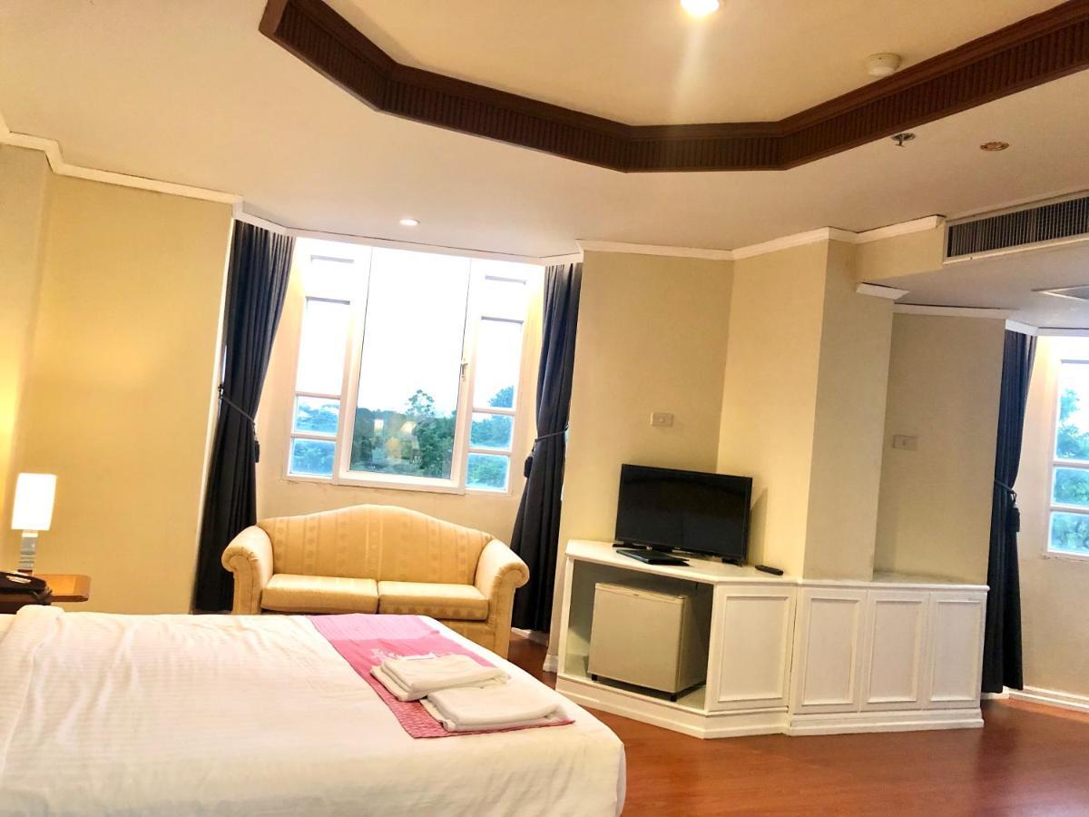 Hermitage Hotel Korat-Sha Nakhonratchasima Exteriér fotografie