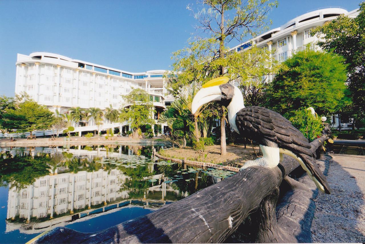 Hermitage Hotel Korat-Sha Nakhonratchasima Exteriér fotografie
