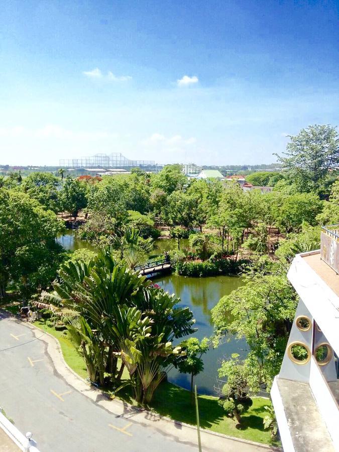 Hermitage Hotel Korat-Sha Nakhonratchasima Exteriér fotografie