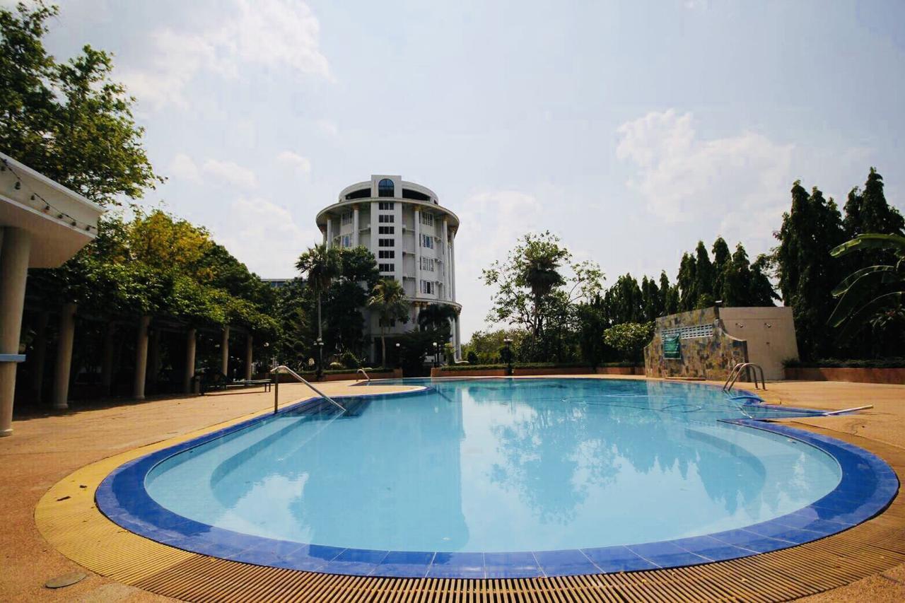 Hermitage Hotel Korat-Sha Nakhonratchasima Exteriér fotografie