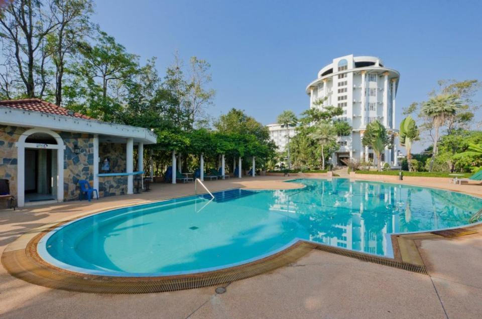 Hermitage Hotel Korat-Sha Nakhonratchasima Exteriér fotografie